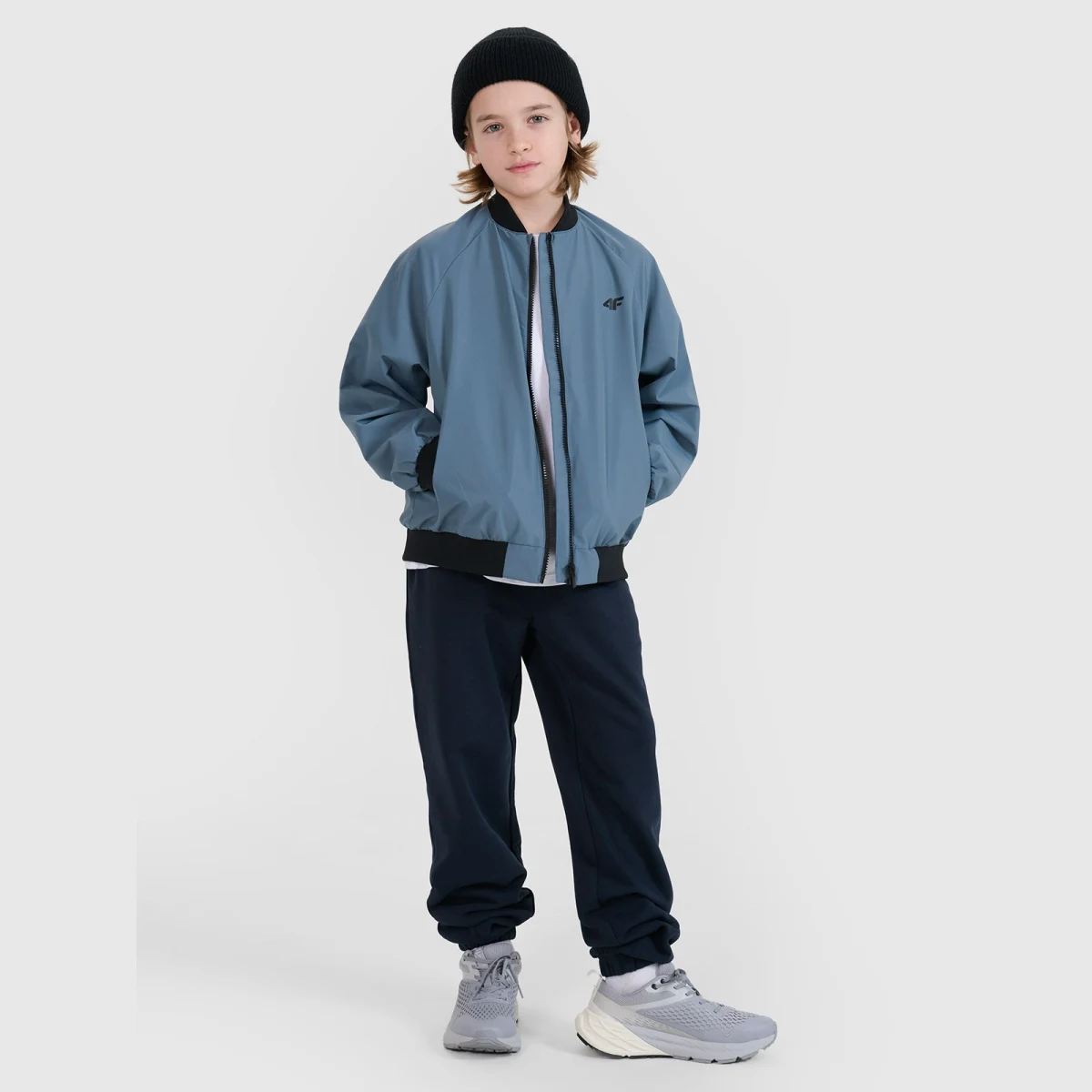 Chlapčenská prechodná bunda typu bomber - modrá · záber 2