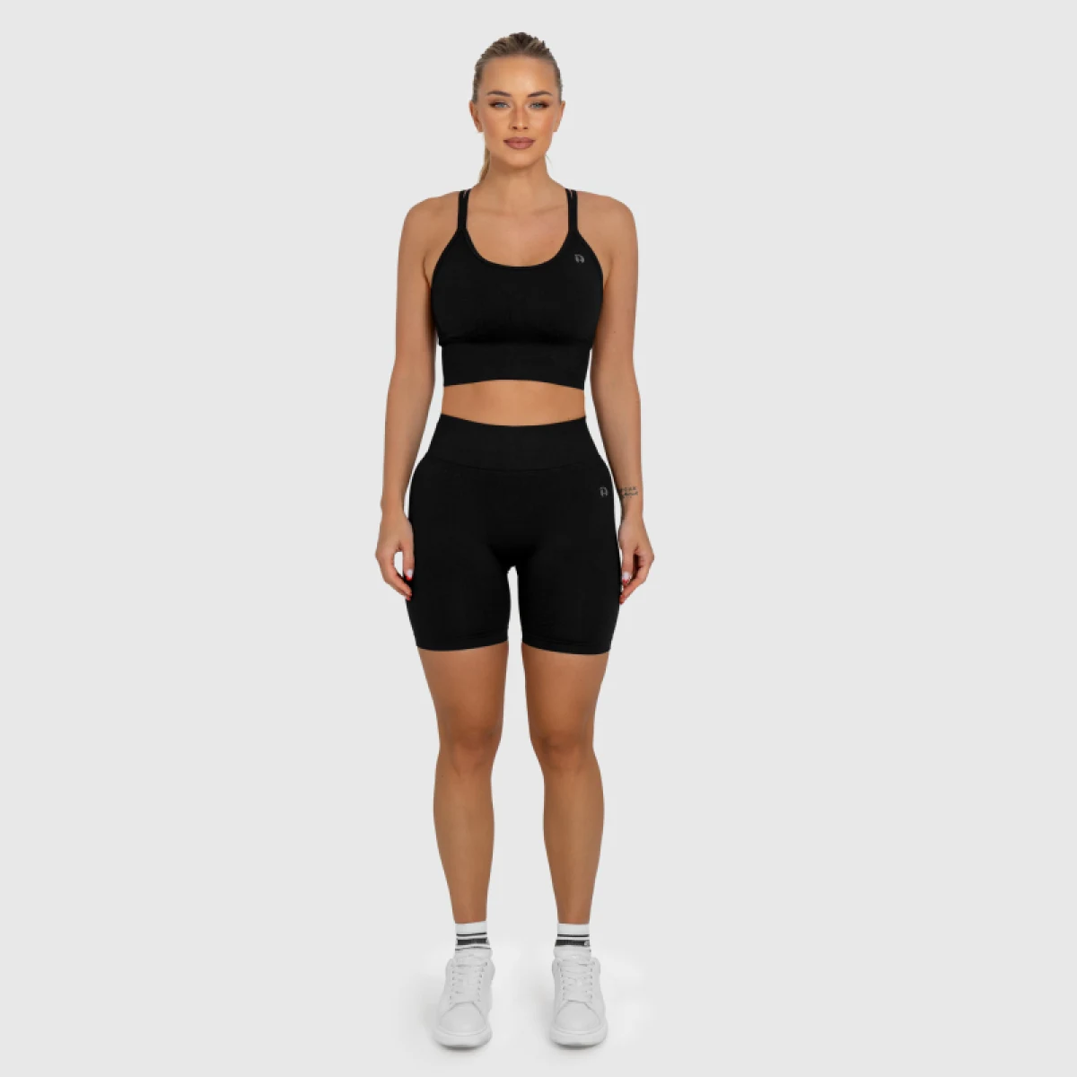 Set sport damă Iron Aesthetics Ultimate short, negru · záber 1