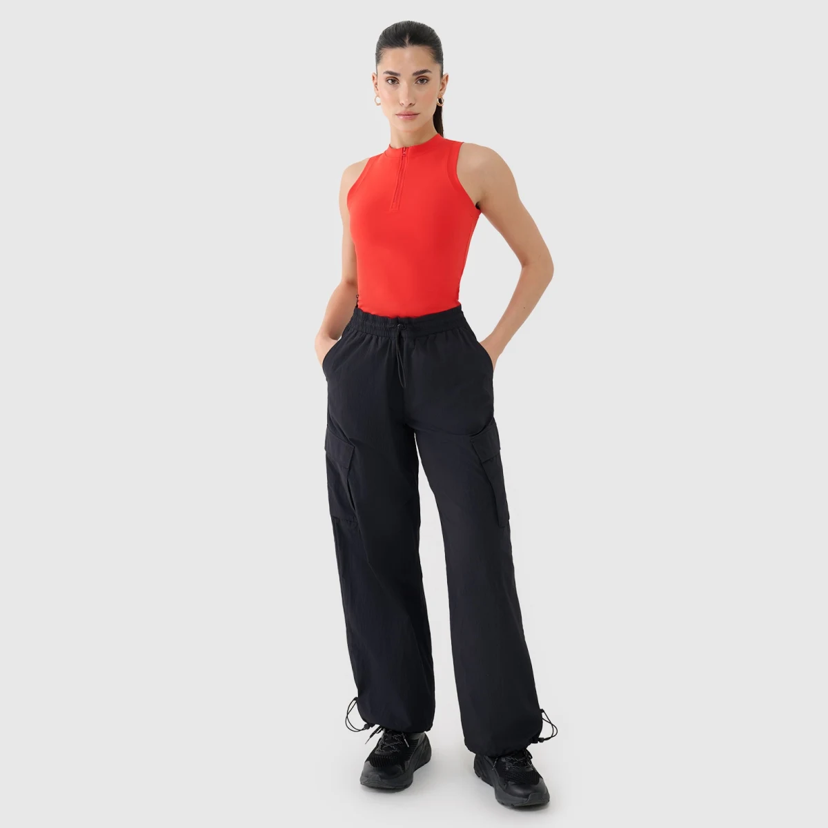 Dámsky slim crop-top - červený · záber 2