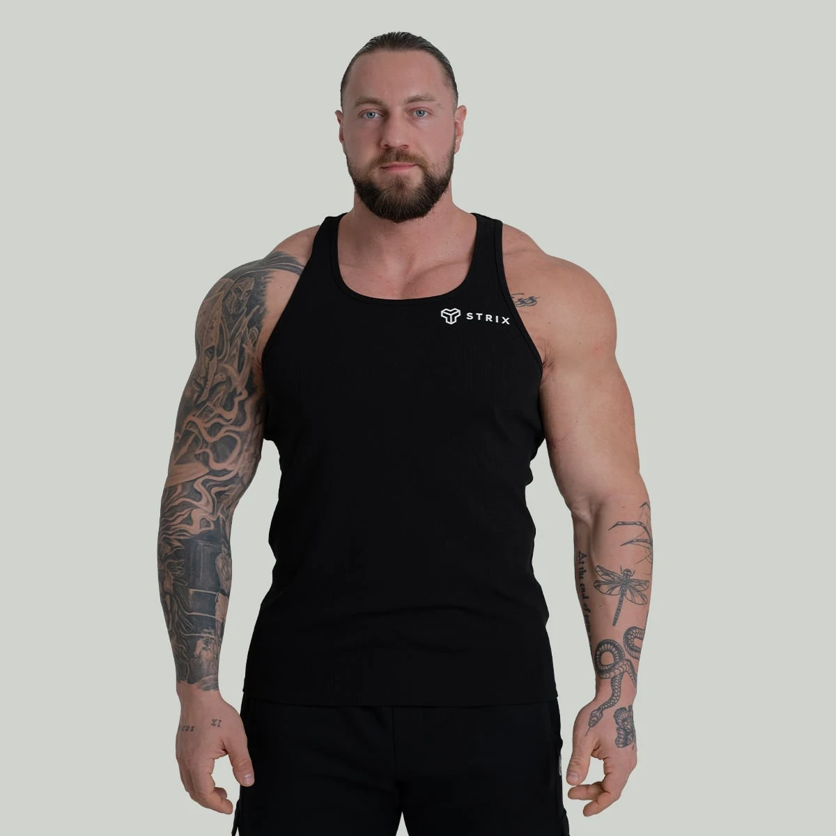 STRIX Maiou Ribbed Black · záber 1
