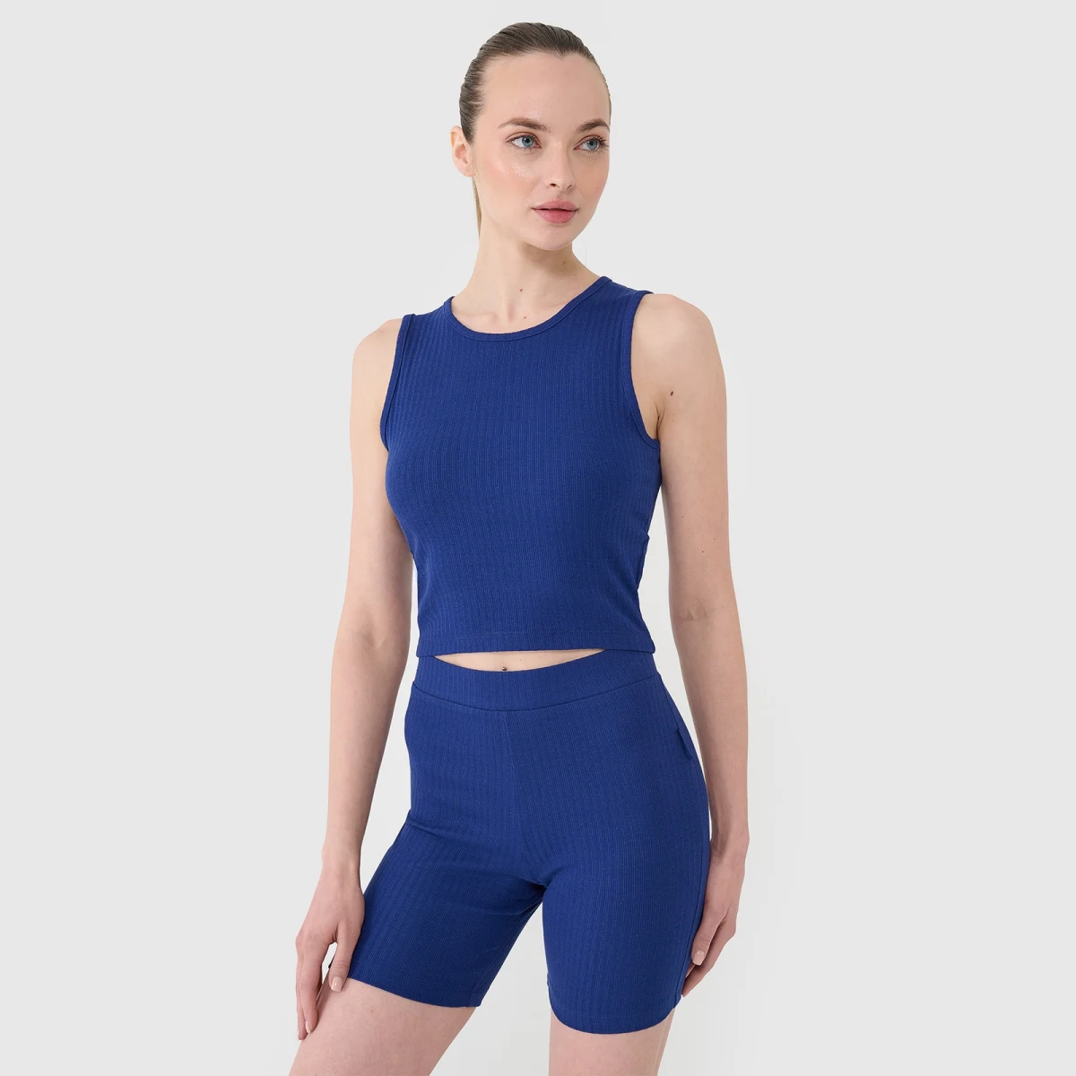 Dámsky pletený crop top - tmavomodrý · záber 1