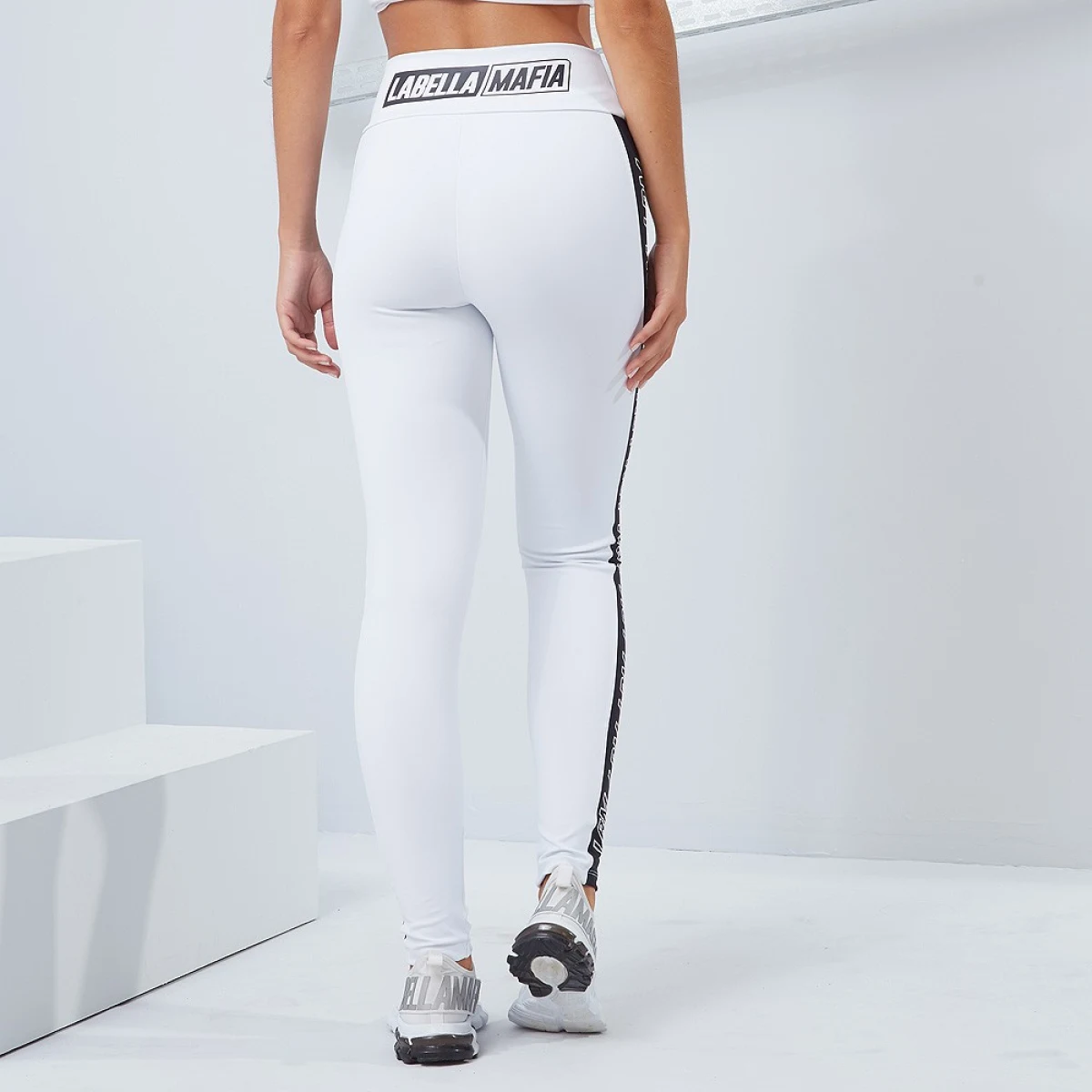 LABELLAMAFIA Colanți pentru femei Essential LBM White - Mărime: M | Pohlavie: Femei | Vek: Adulți | Greutate: 0,24 g · záber 2