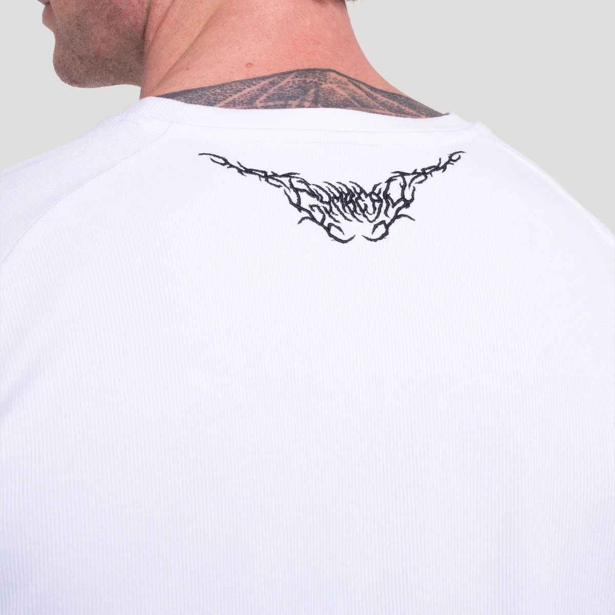 GymBeam Tricou Tribal Ribbed White · záber 3