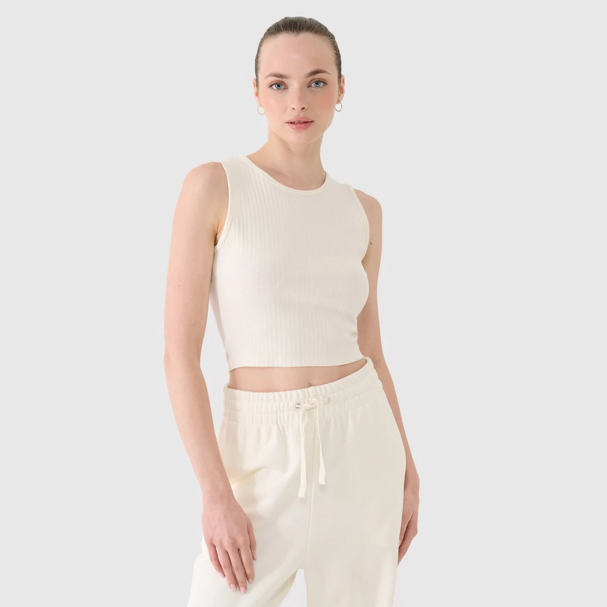 Dámsky pletený crop top - biely · záber 1