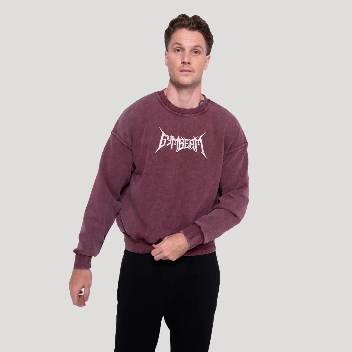 GymBeam Hanorac Spike Burgundy · záber 3