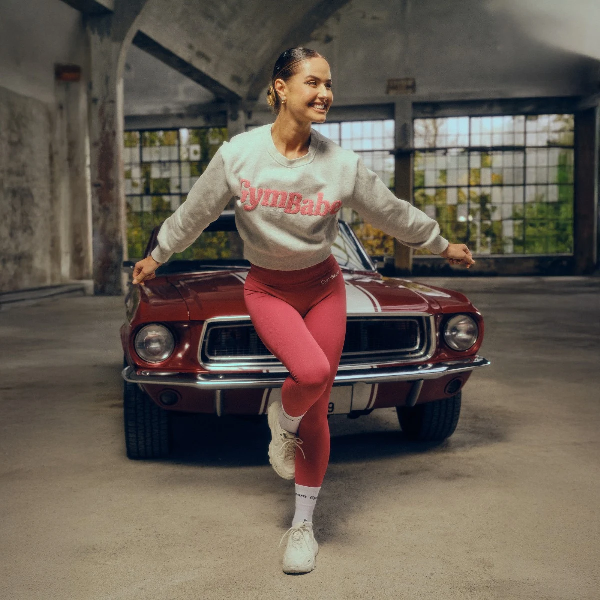 GymBeam Hanorac pentru femei GymBabe Cloud · záber 1