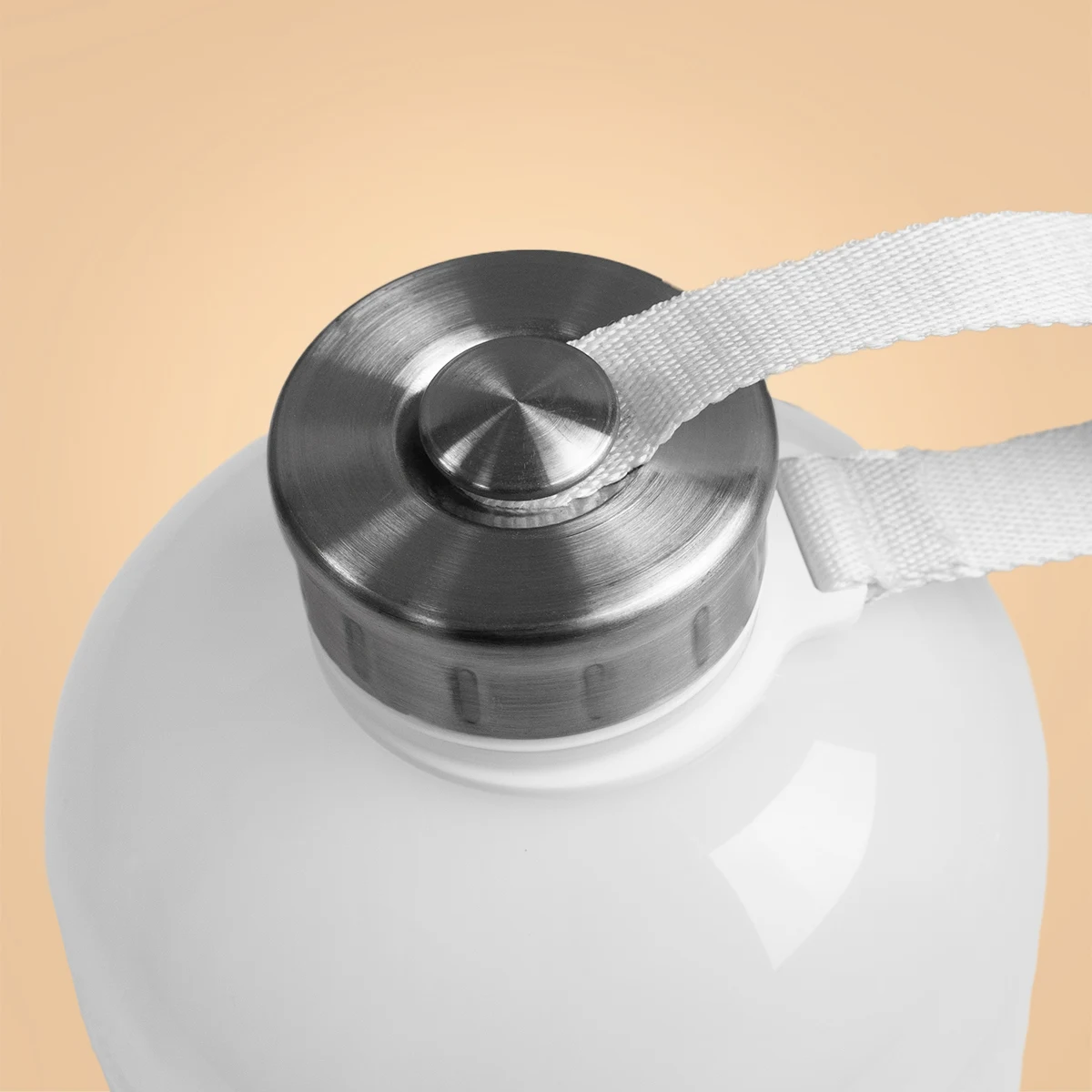 GymBeam Sticlă sport Hydrator 1,89 l White · záber 3