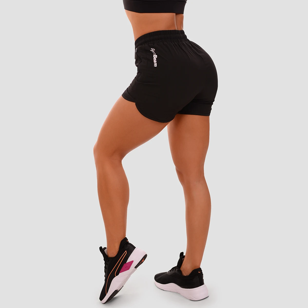 GymBeam Pantaloni scurți pentru femei TRN black · záber 3