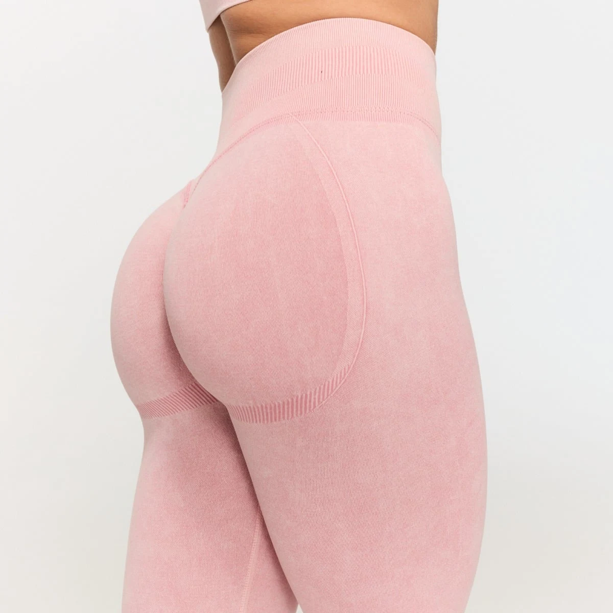 GymBeam Colanți pentru femei Fierce Seamless Baby Pink · záber 3