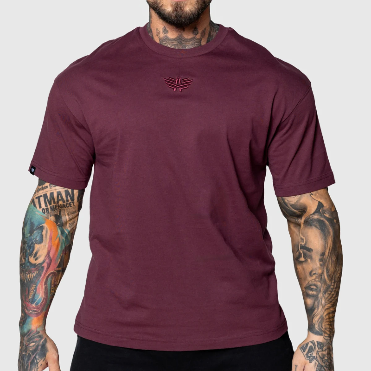 Tricou Oversized Iron Aesthetics 3D, vișiniu · záber 1