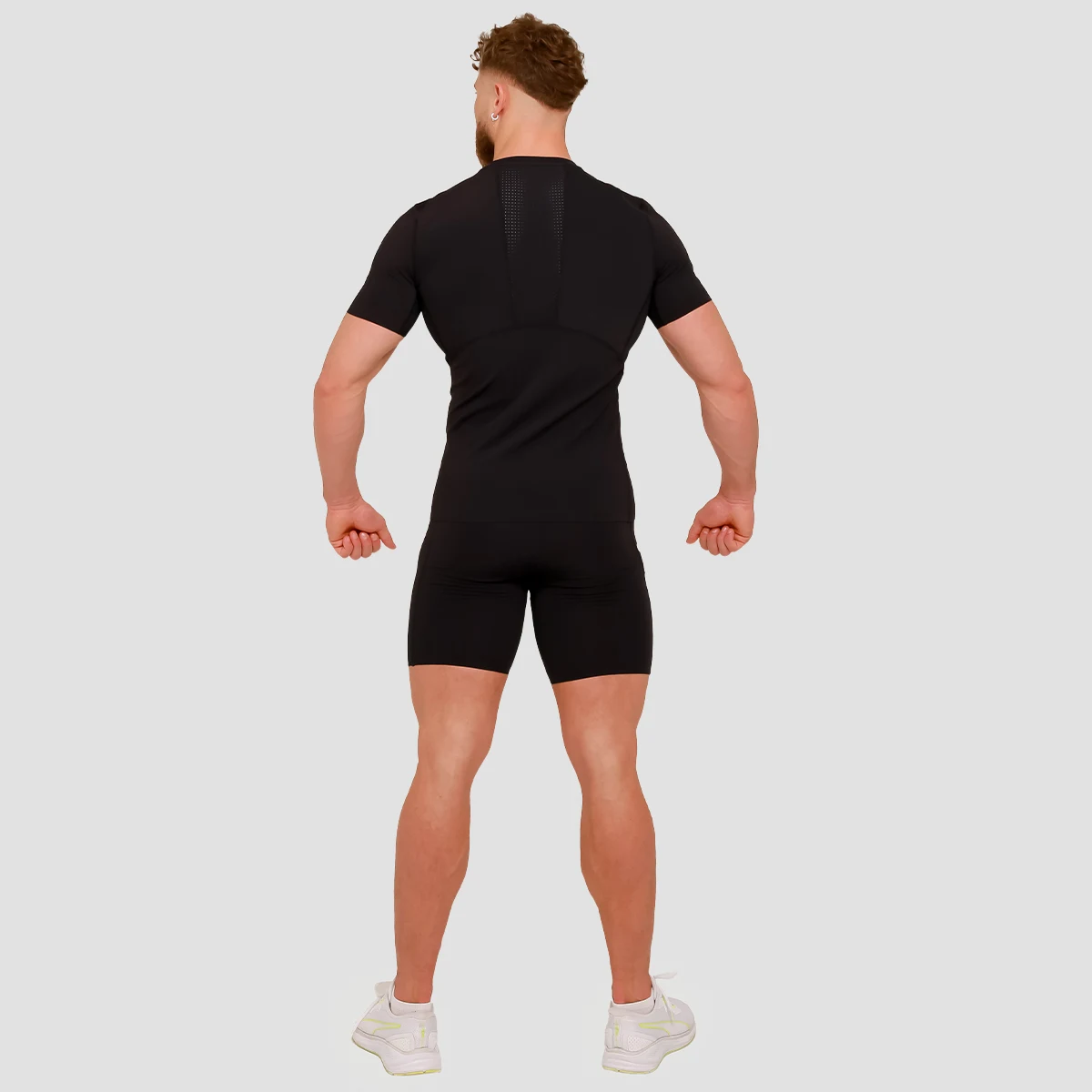 GymBeam Pantaloni scurți de compresie High Black · záber 5