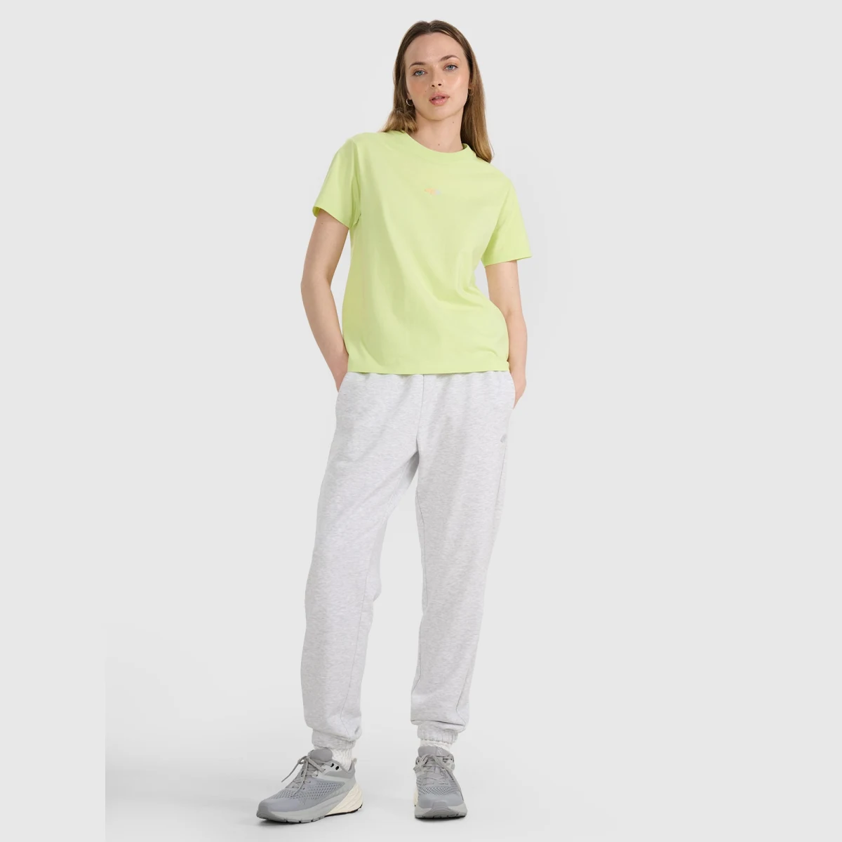 Dámske oversize tričko s potlačou - béžová · záber 4