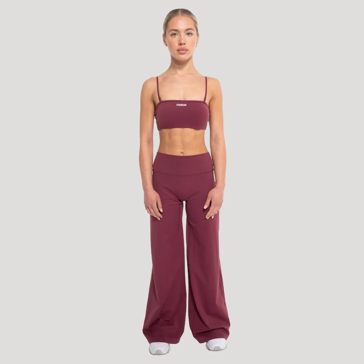 GymBeam Top sport pentru femei Flow Wine · záber 5