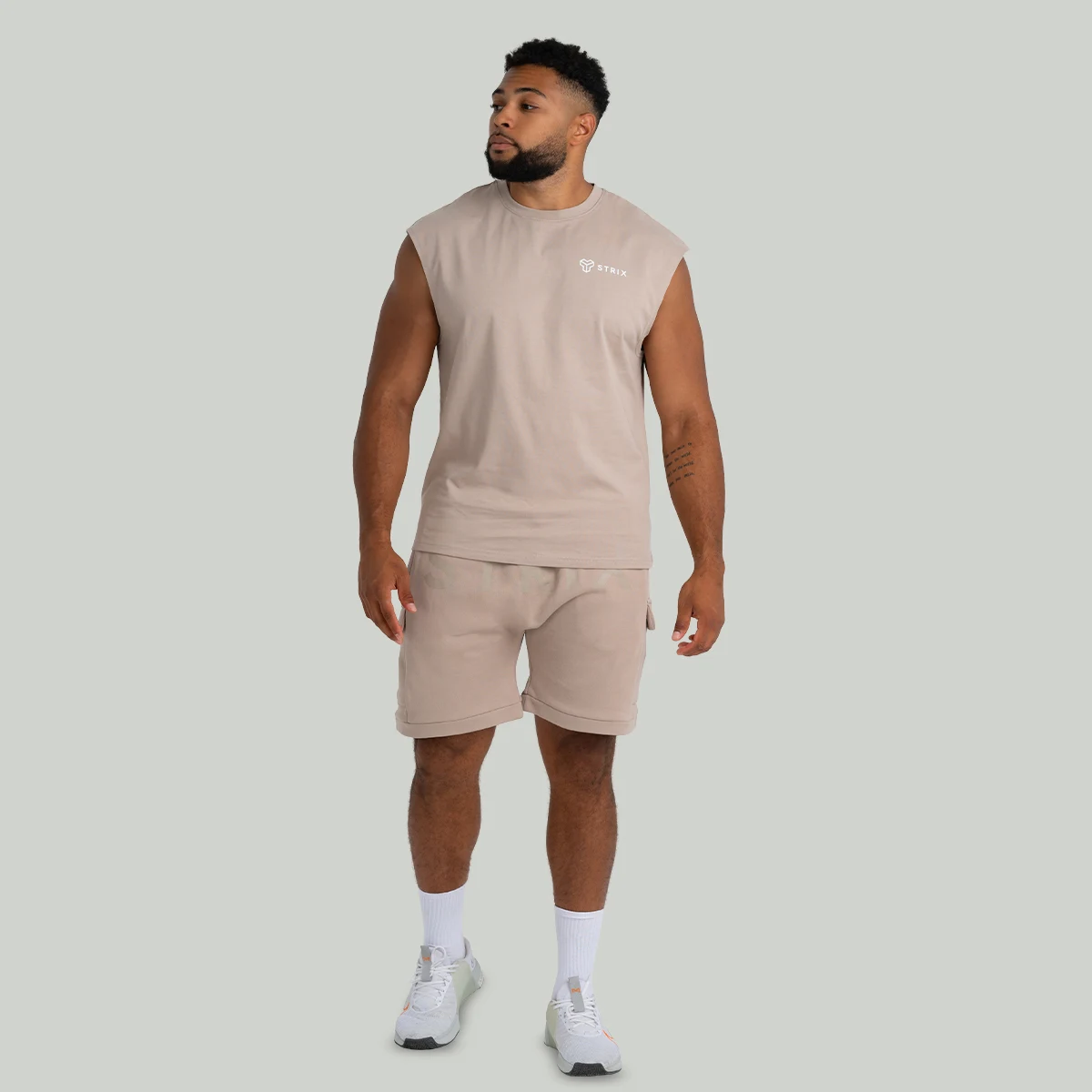 STRIX Pantaloni scurți Taupe · záber 4