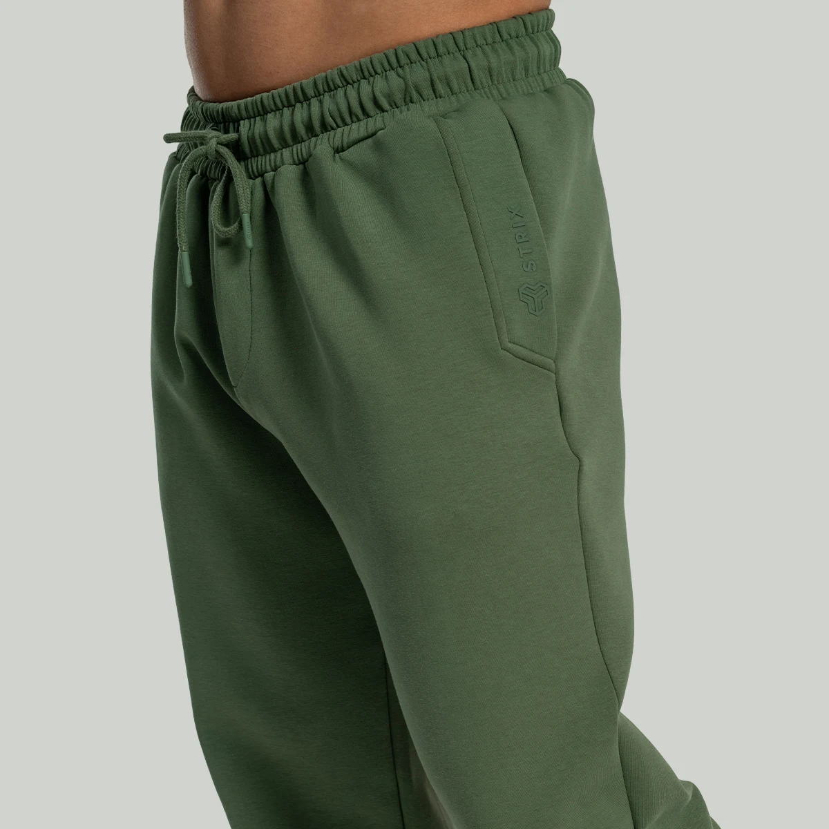 STRIX Pantaloni Relaxed Cedar Green · záber 2