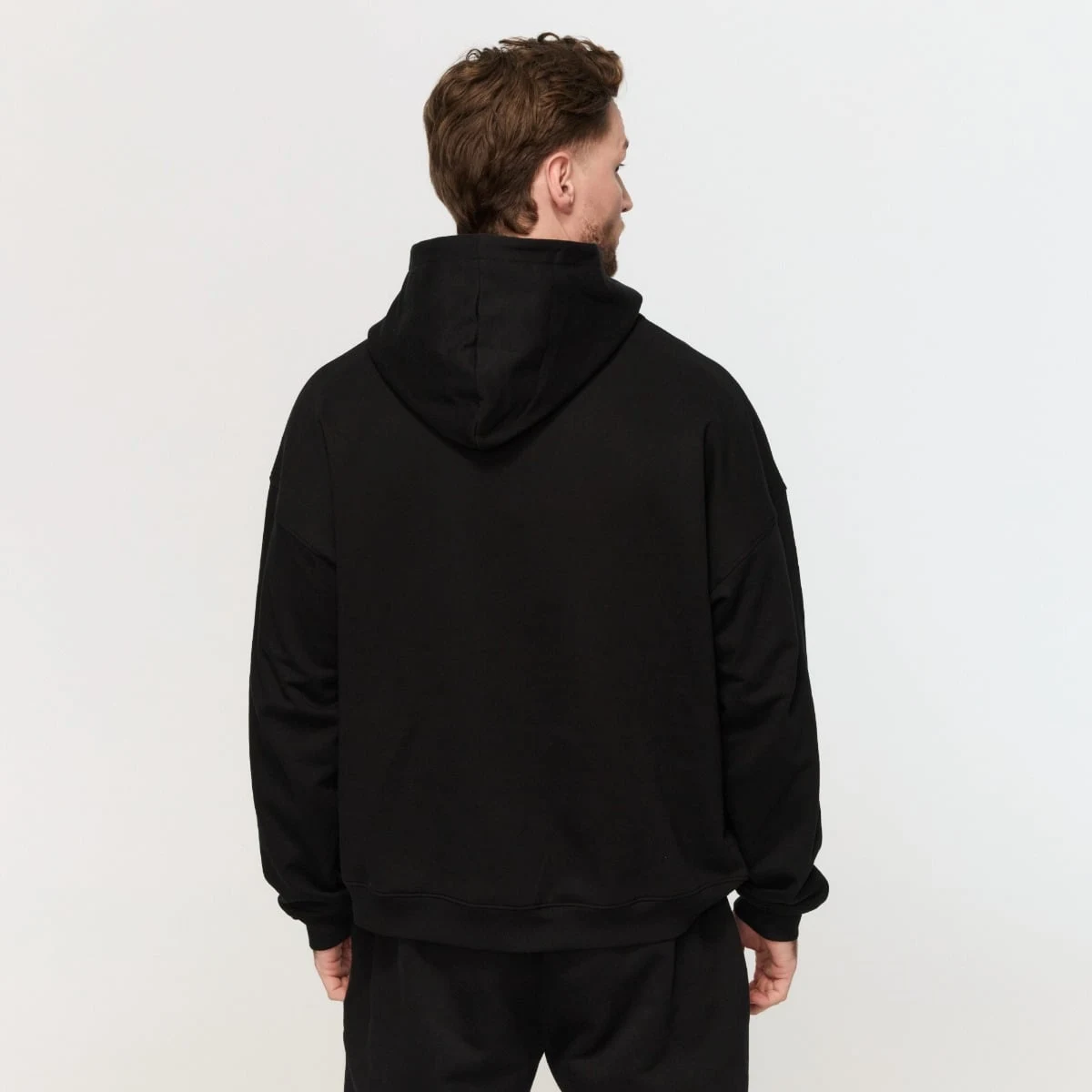 GymBeam Hanorac Varsity Black · záber 5