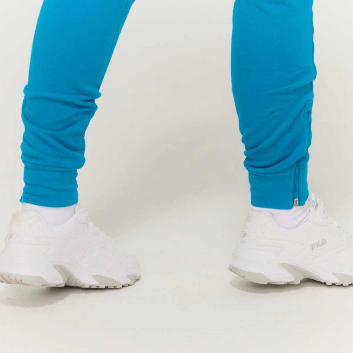 GymBeam Pantaloni pentru femei Limitless Aquamarine · záber 3