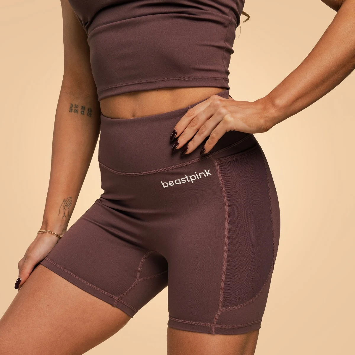 BeastPink Pantaloni scurți pentru femei Breeze Mulberry · záber 4