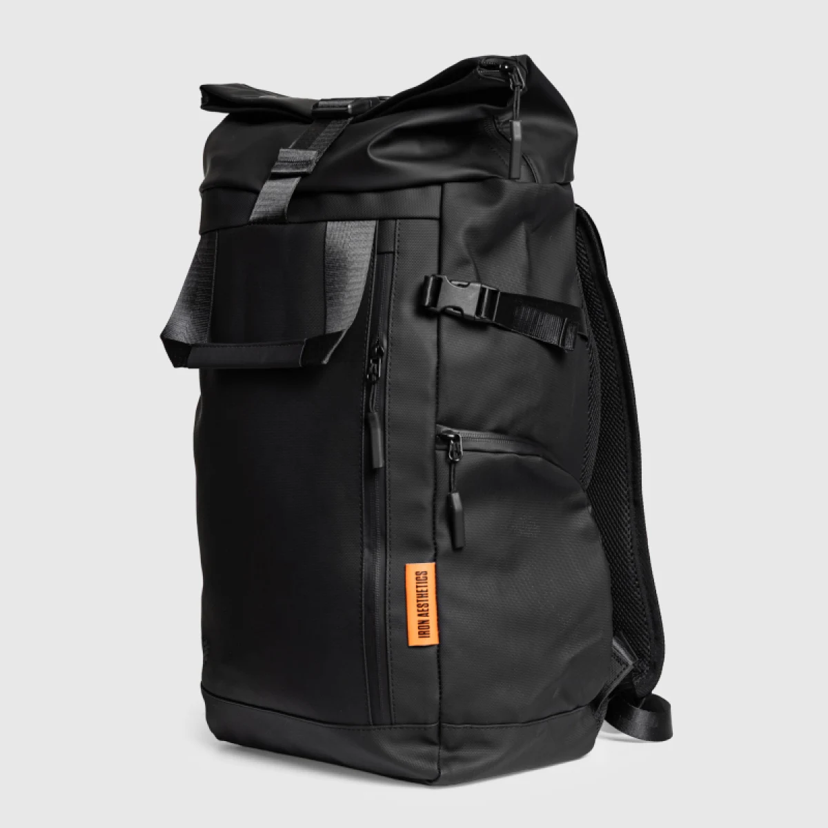 Rucsac Rolltop Iron Aesthetics Urban Pro, negru · záber 1