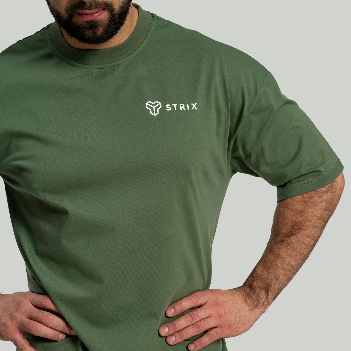 STRIX Tricou Oversized Cedar Green · záber 2