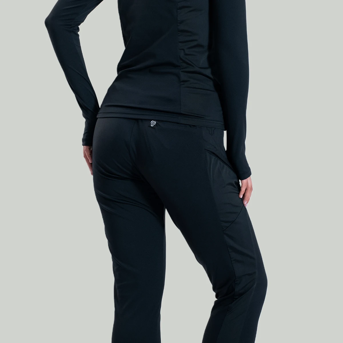 STRIX Pantaloni sport pentru femei ULTRA Black · záber 4