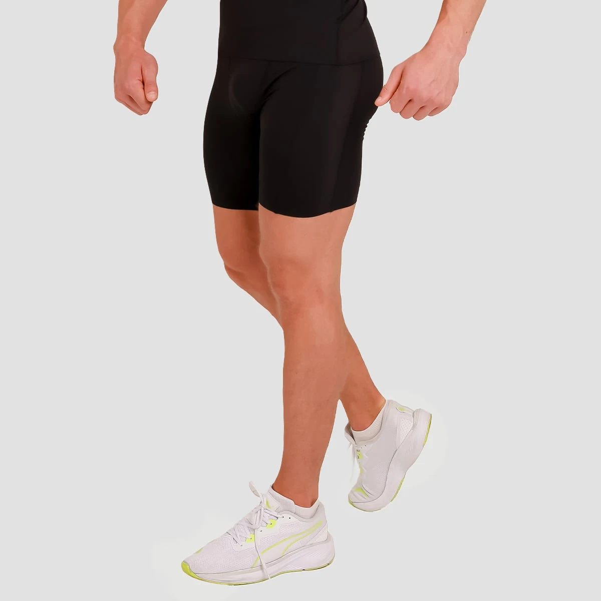 GymBeam Pantaloni scurți de compresie High Black · záber 1