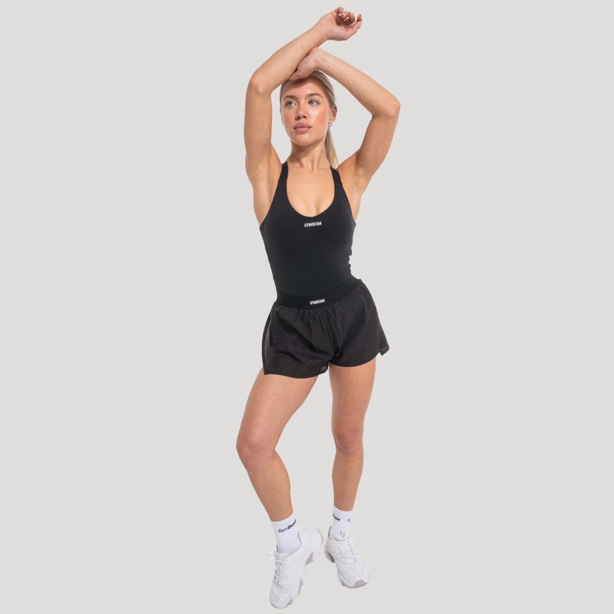 GymBeam Pantaloni scurți pentru femei Flow Black · záber 2