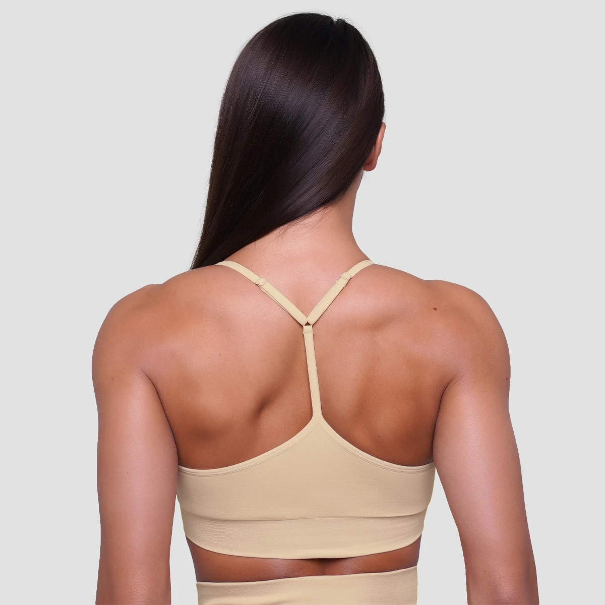 GymBeam Sutien String Nude · záber 3