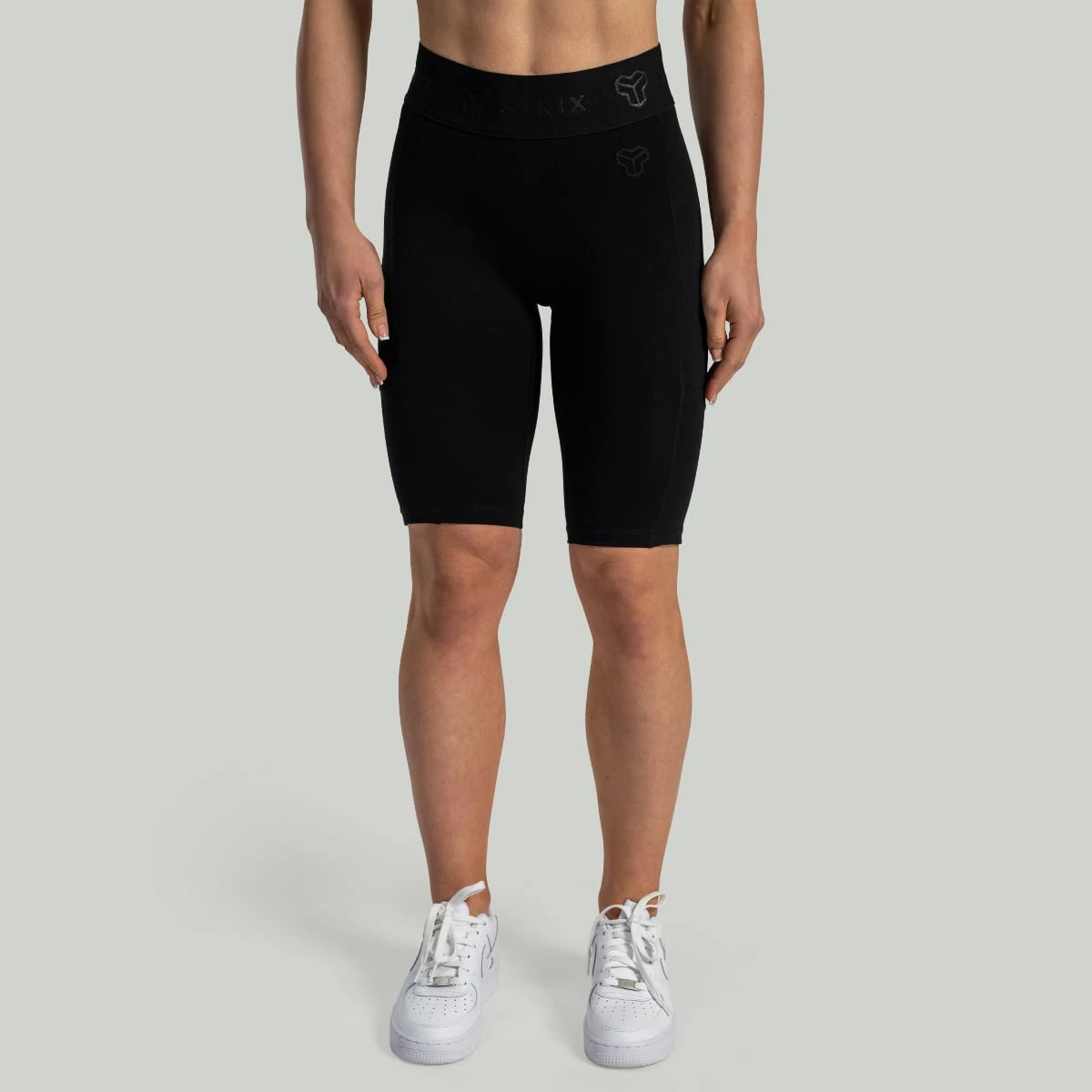 STRIX Pantaloni scurți pentru femei Biker Lunar Black · záber 1