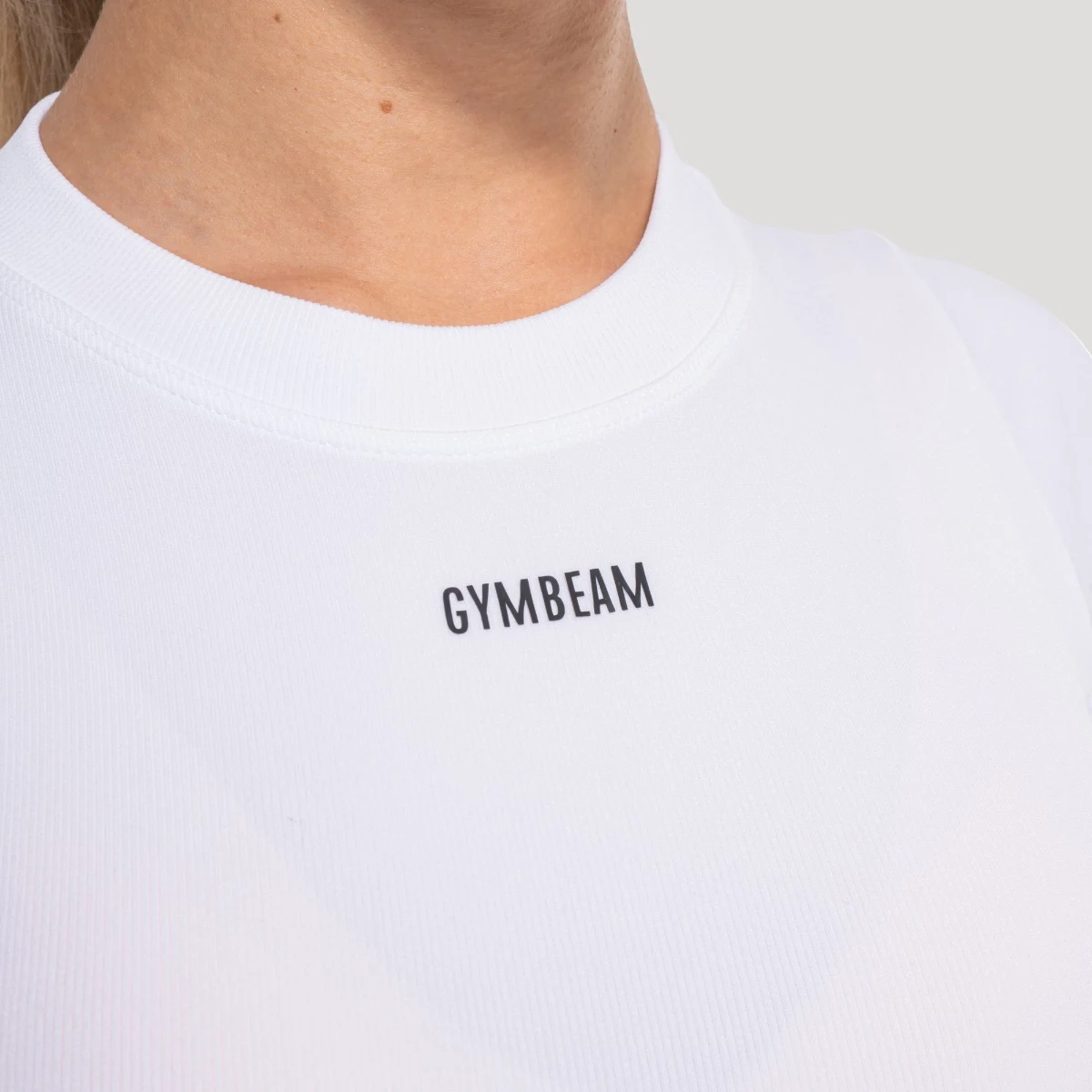 GymBeam Top pentru femei Crop Flow Black · záber 5