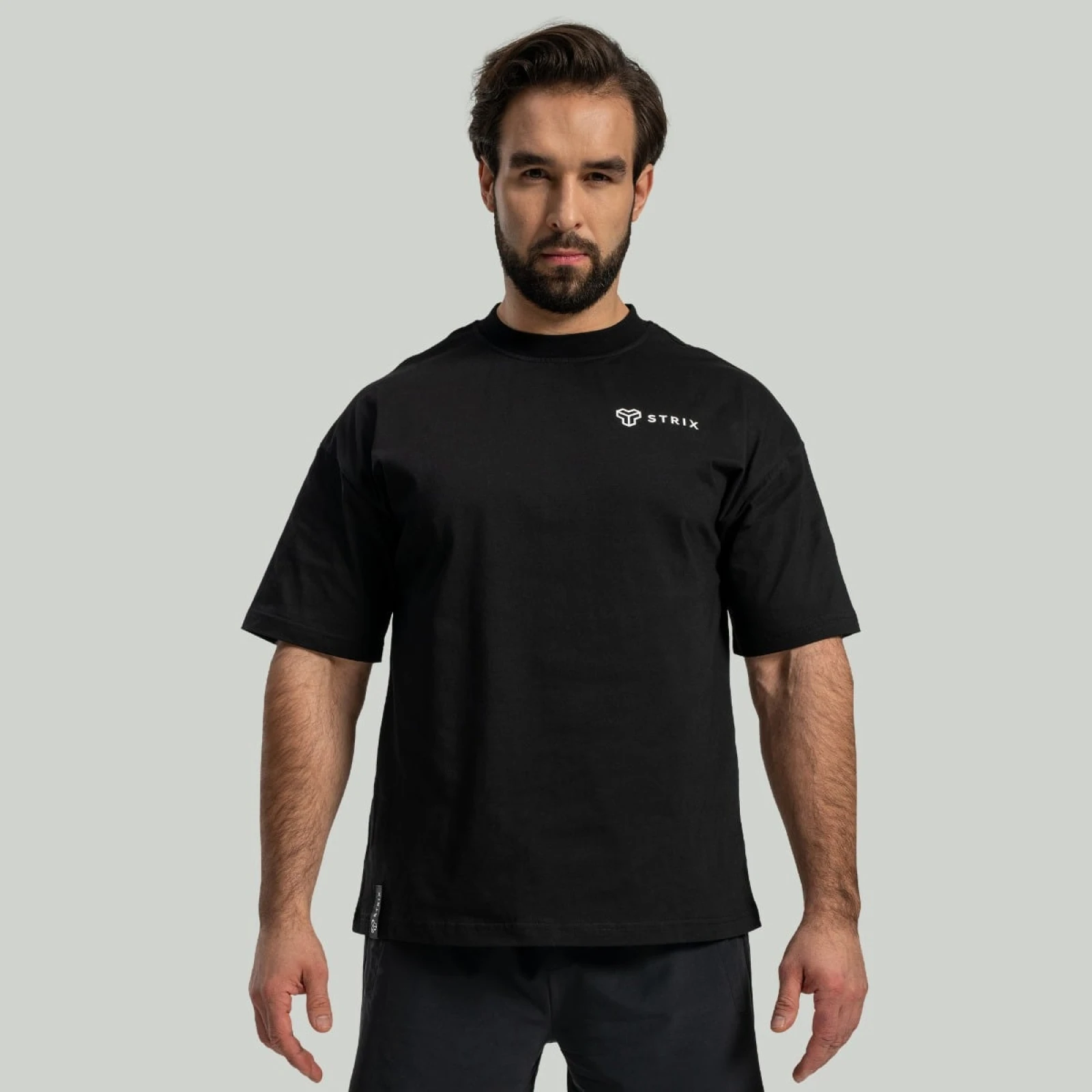 STRIX Tricou Oversized Black · záber 1