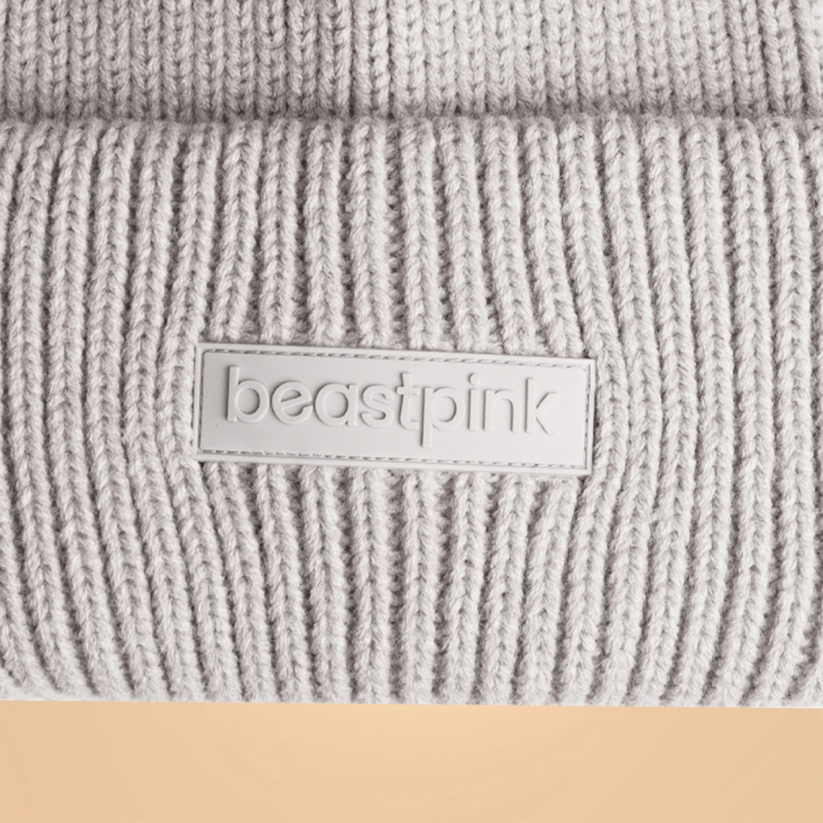 BeastPink Căciulă de iarnă Beanie Ivory · záber 3