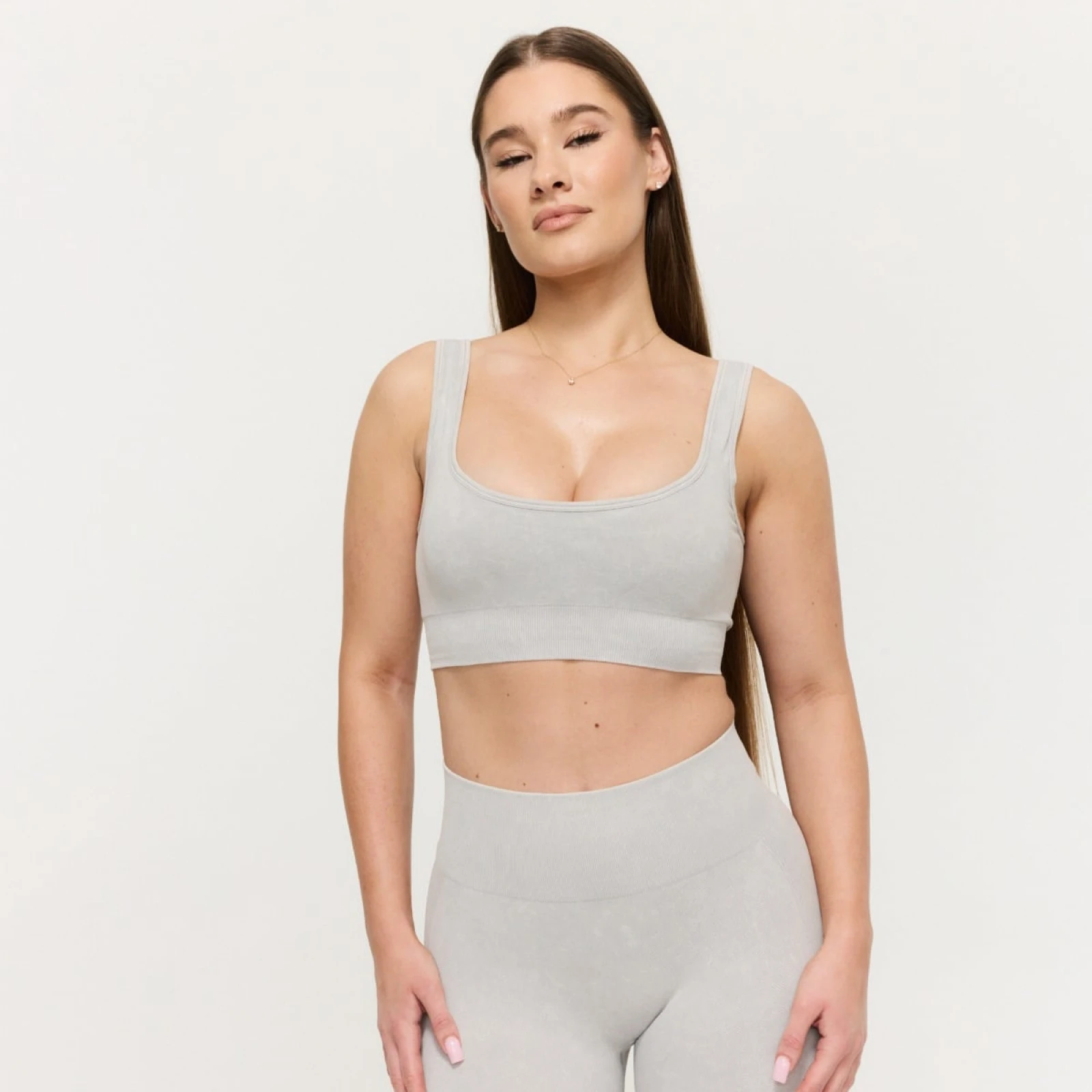 GymBeam Sutien sport Lift Seamless Grey · záber 1