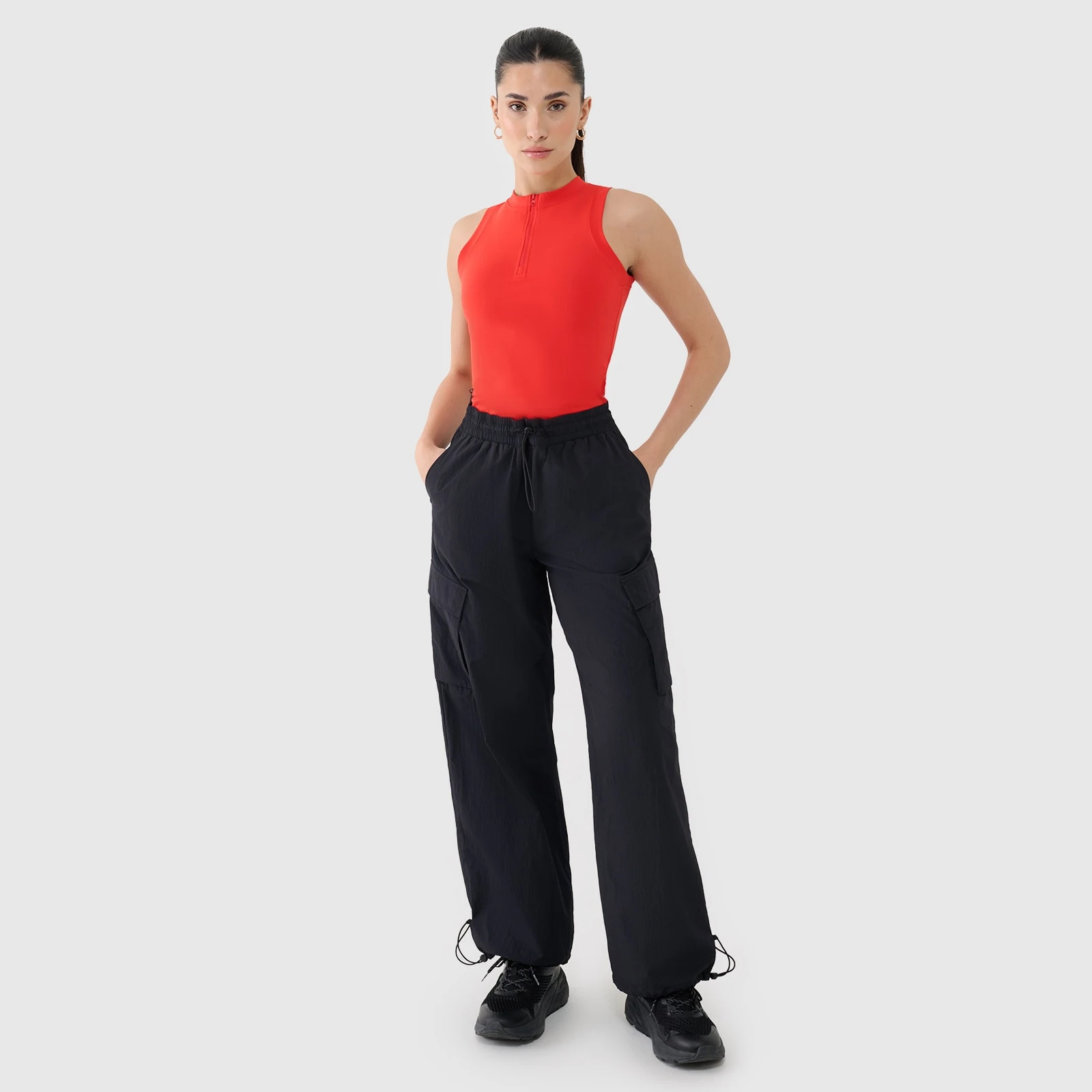 Dámsky slim crop-top - červený · záber 2