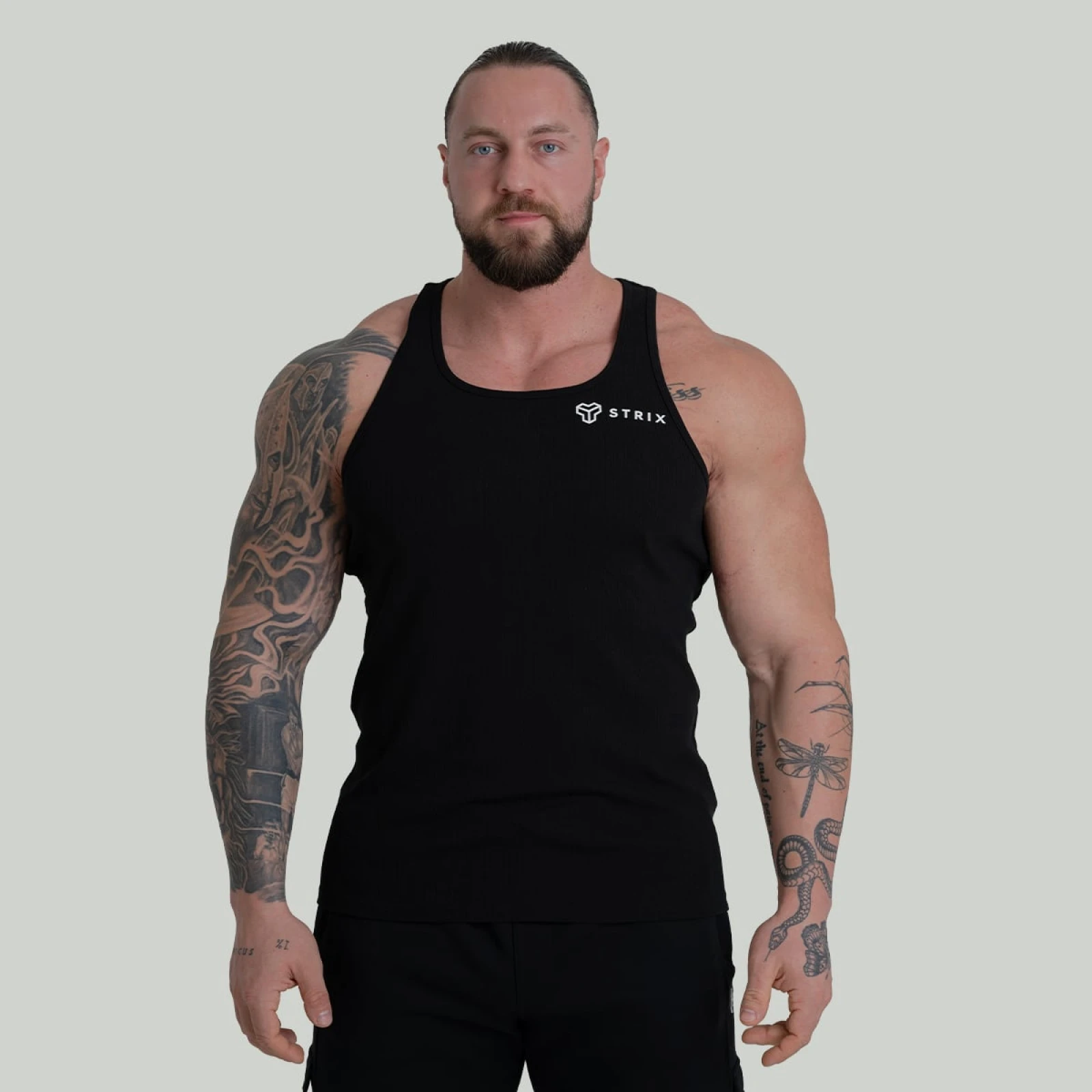 STRIX Maiou Ribbed Black · záber 1
