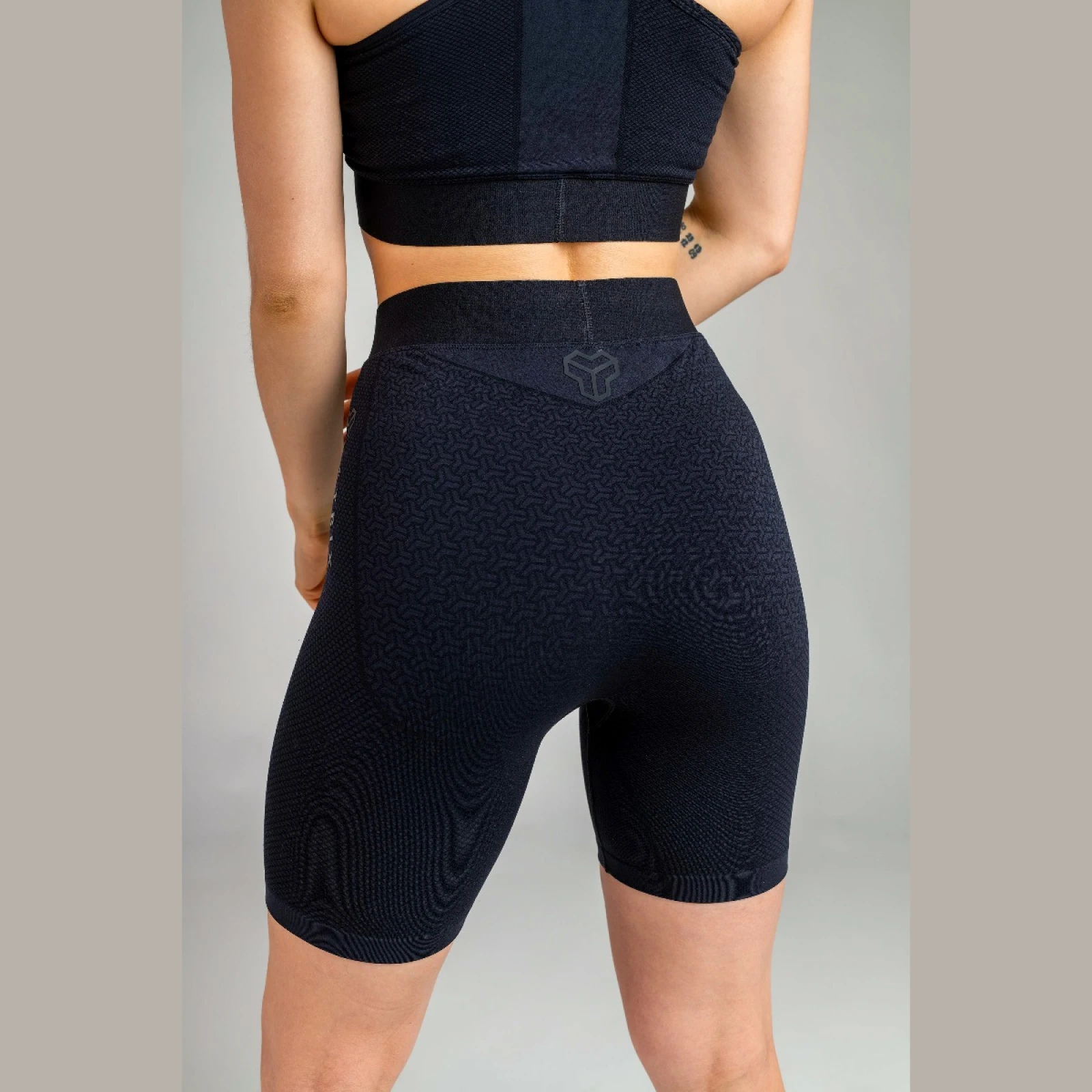 STRIX Pantaloni scurți funcționali pentru femei Infinity Functional · záber 3