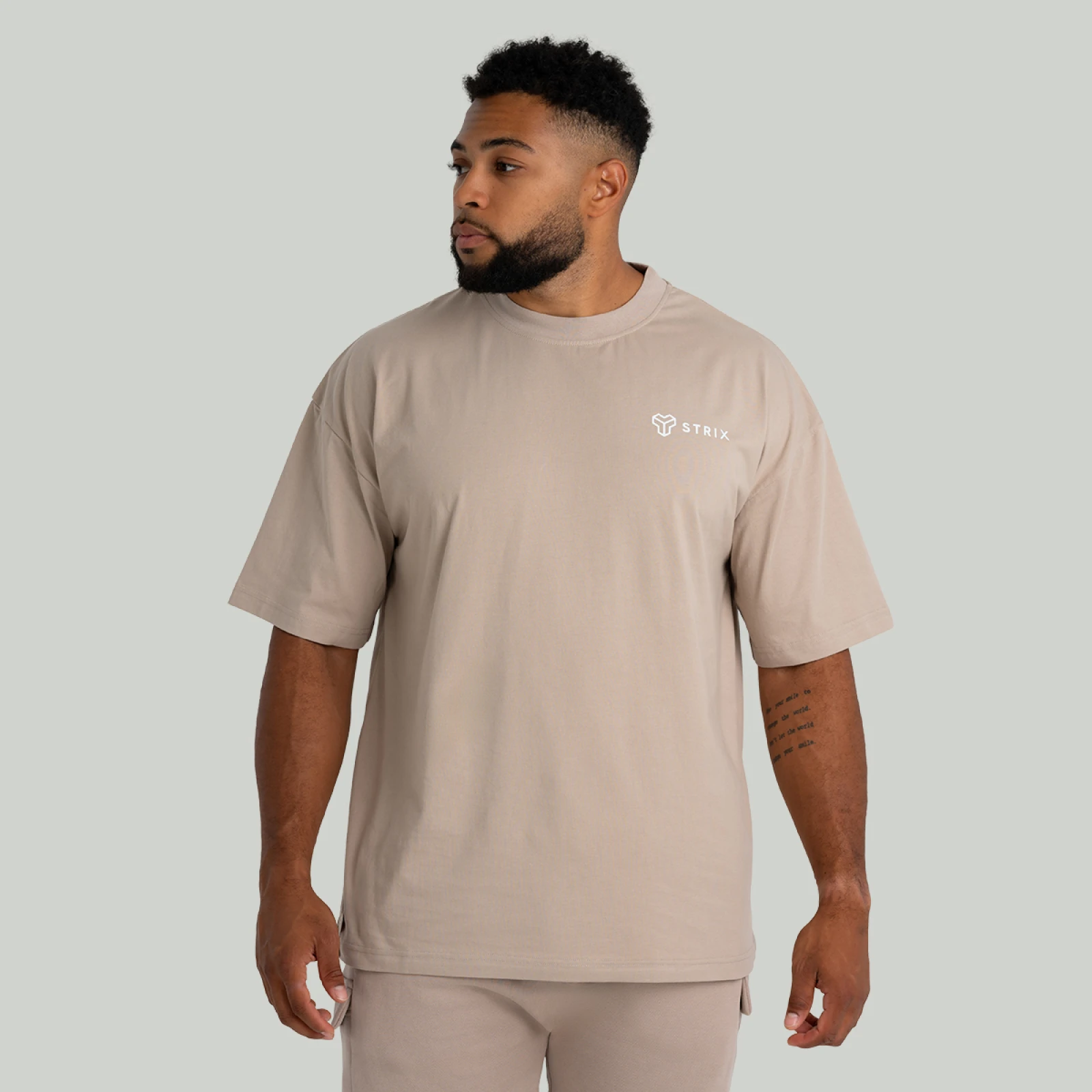 STRIX Tricou Oversized Tee Taupe · záber 3