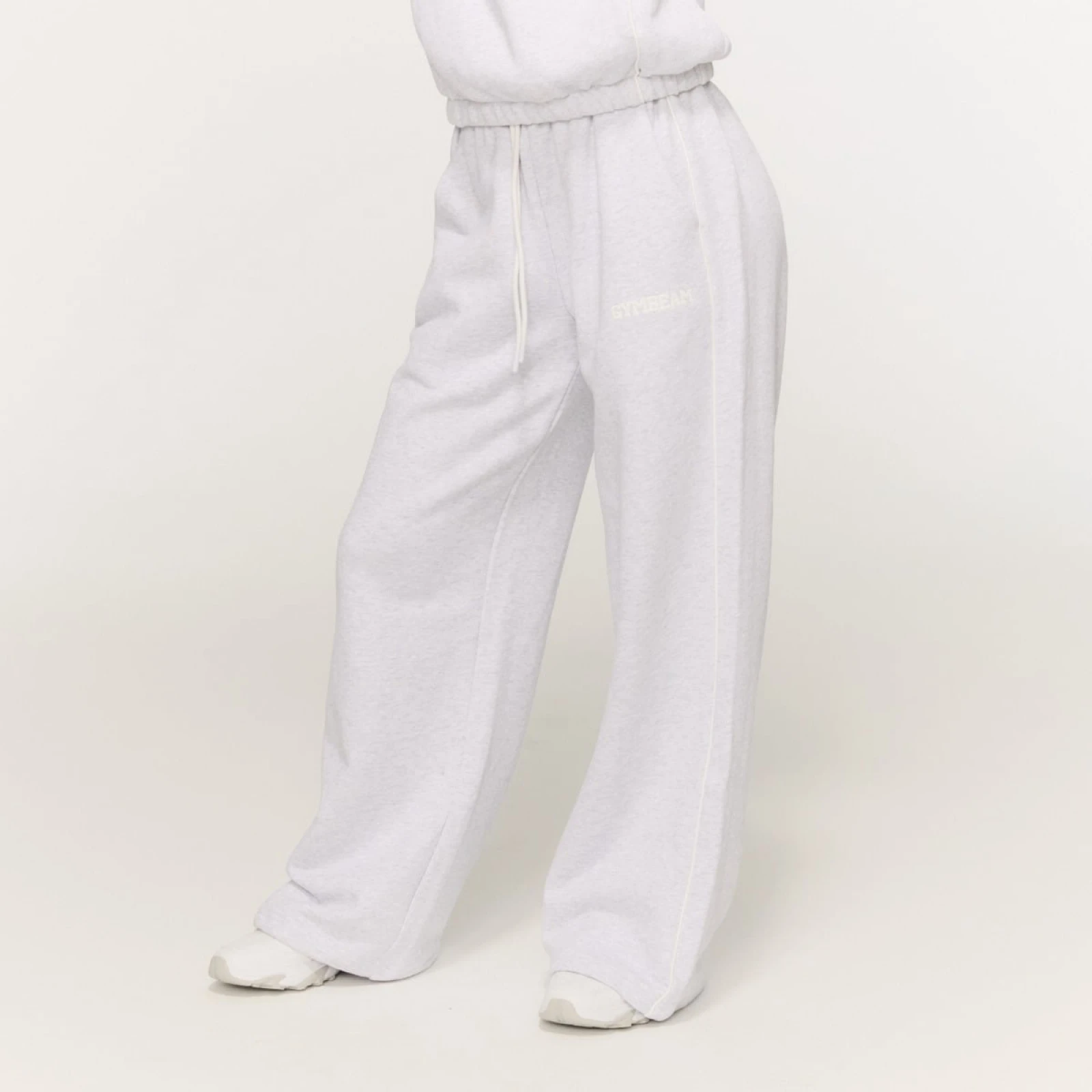 GymBeam Pantaloni sport pentru femei Varsity Grey · záber 1