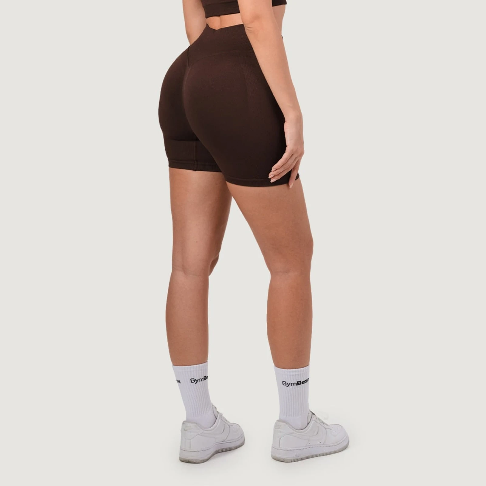 GymBeam Pantaloni scurți fără cusături pentru femei NEO Mocha · záber 1