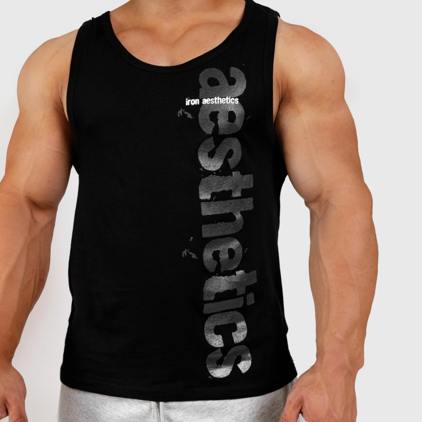 Maiou fitness pentru bărbați Iron Aesthetics Cross, negru · záber 1