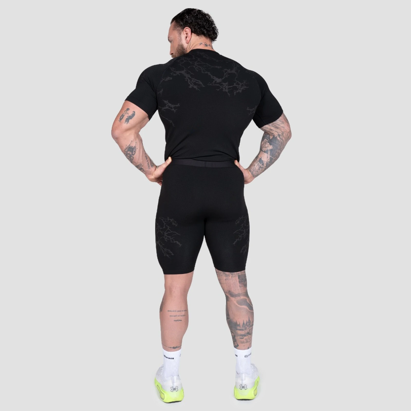 GymBeam Pantaloni scurți Seamless Static Black · záber 5