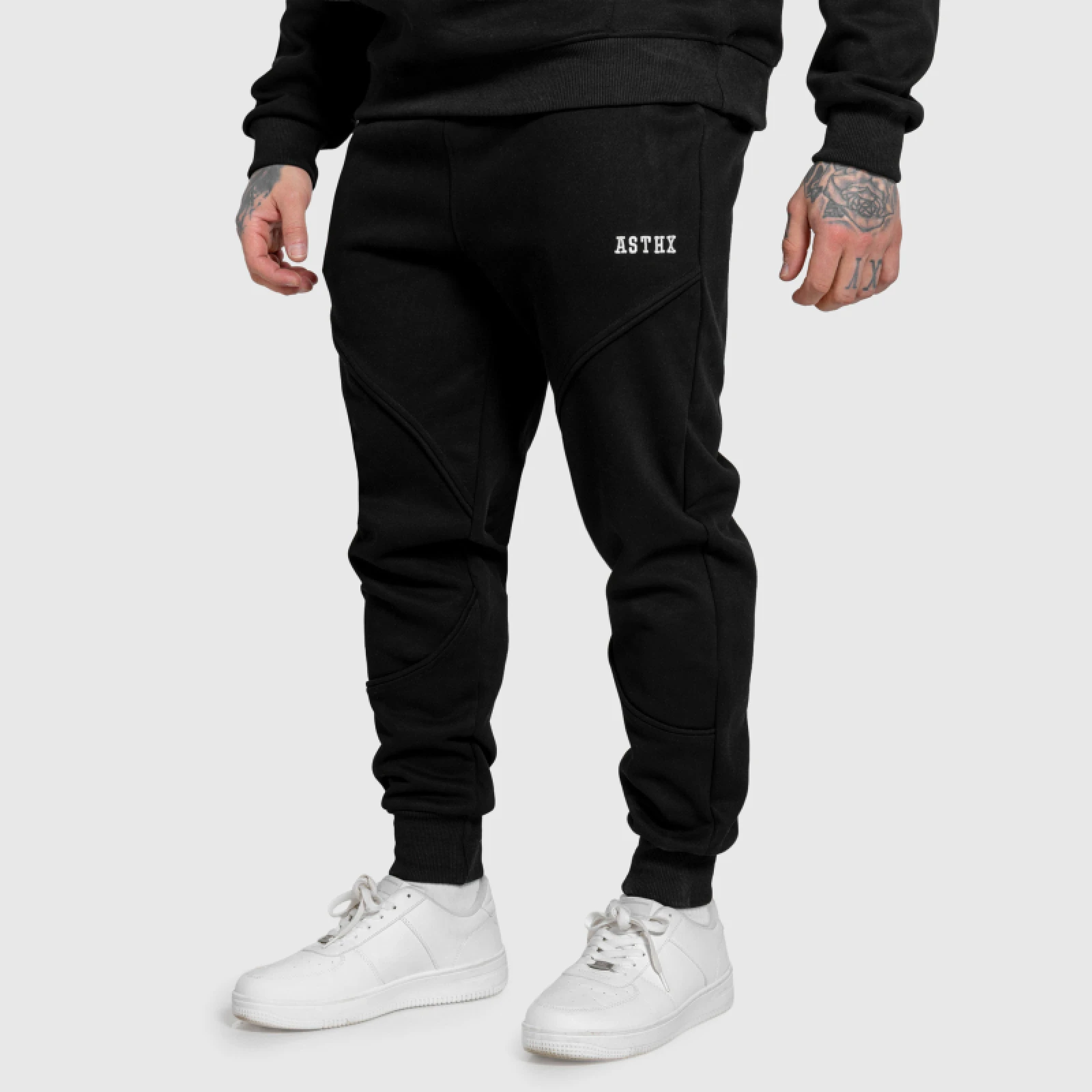 Pantaloni de trening bărbați Iron Aesthetics ASTHX, negri · záber 1