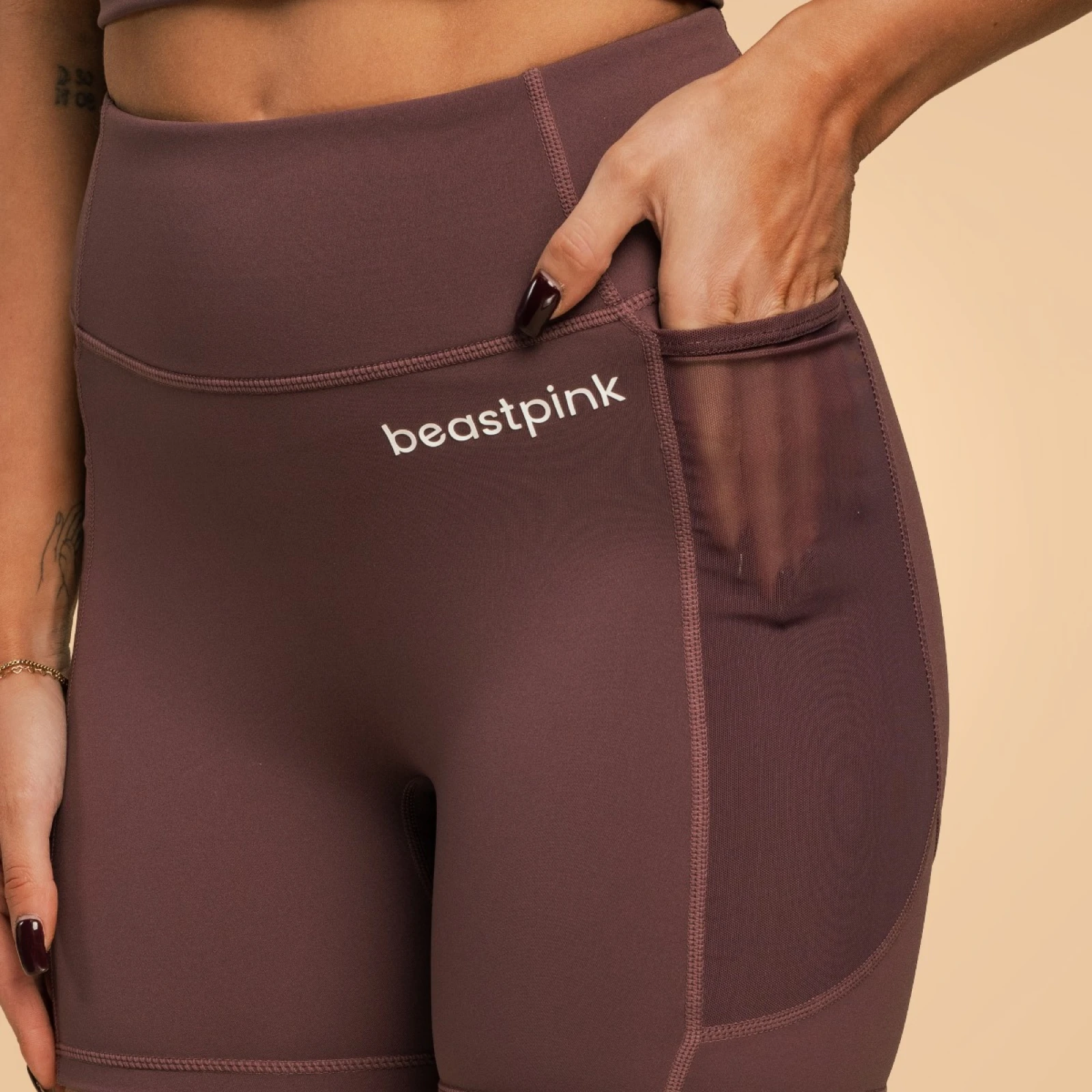 BeastPink Pantaloni scurți pentru femei Breeze Mulberry · záber 2