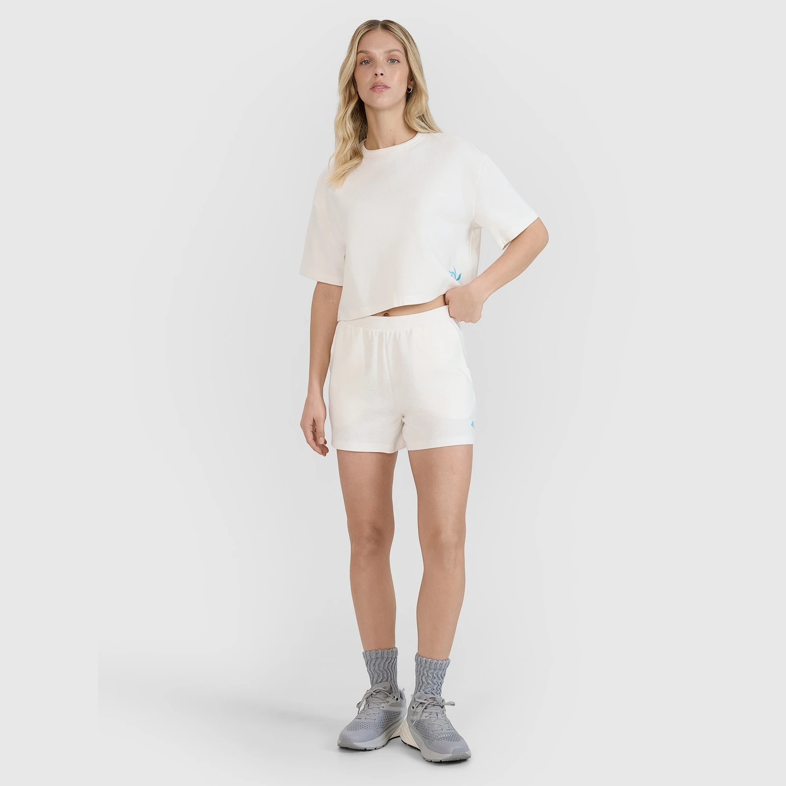 Dámske crop-top tričko z vaflovej pleteniny - biele · záber 2