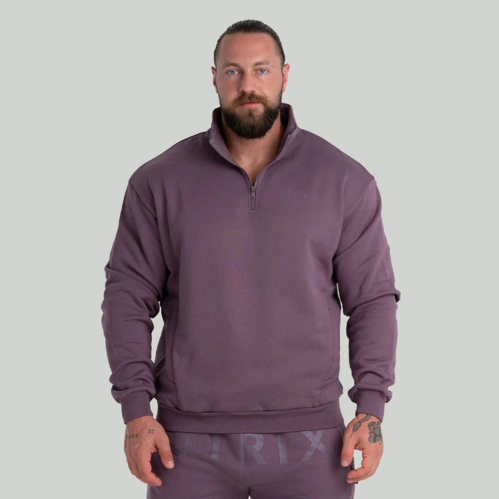 STRIX Hanorac Dusk · záber 1