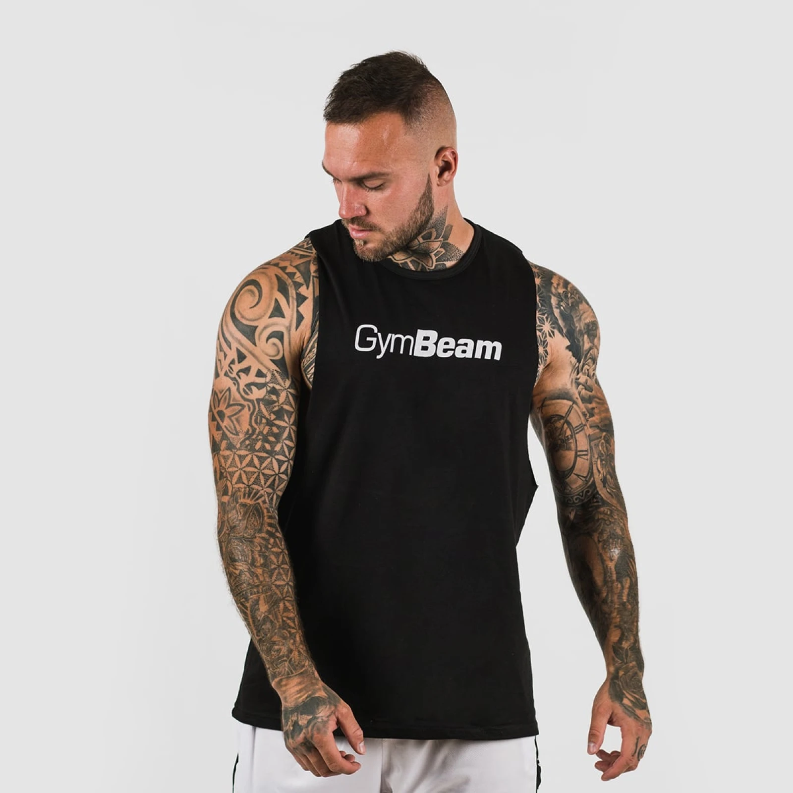 GymBeam Maiou Cut Off Black · záber 1