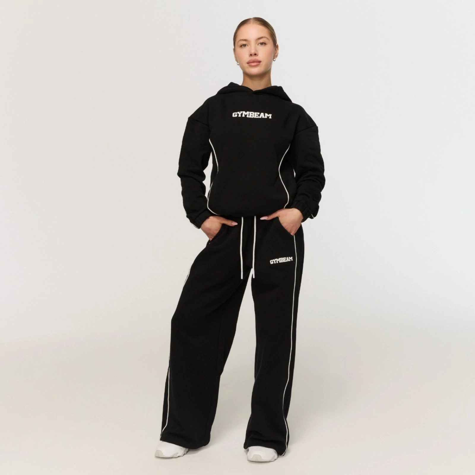 GymBeam Pantaloni sport pentru femei Varsity Black · záber 2