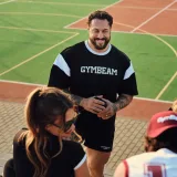 GymBeam Pantaloni scurți Varsity Black · záber 3
