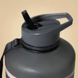 Beastpink Sticlă sport Hyper Hydrator 2,2 l Grey · záber 9