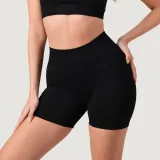 GymBeam Pantaloni scurți fără cusături pentru femei NEO Black · záber 2
